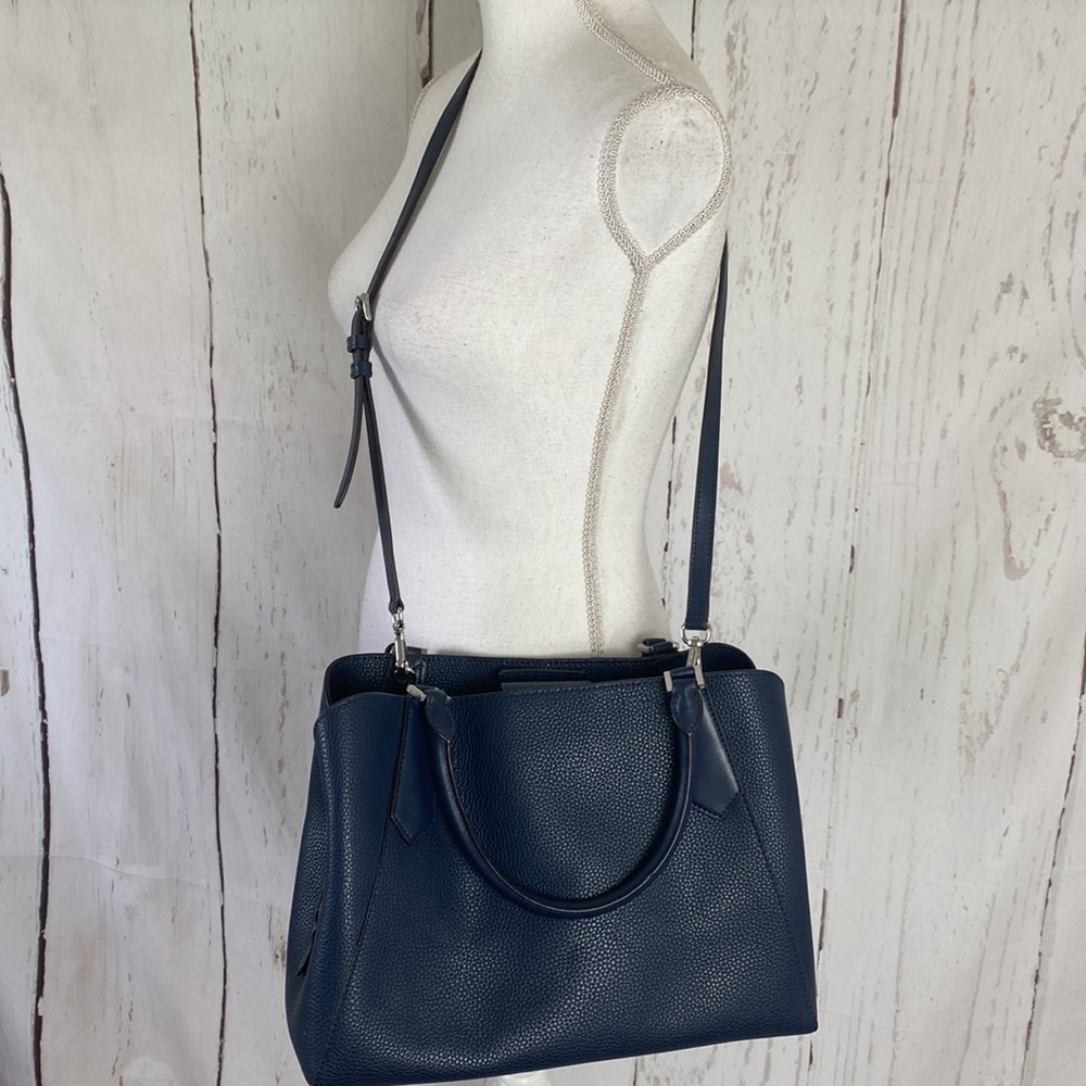 Michael Kors handbag - Picture 3 of 5